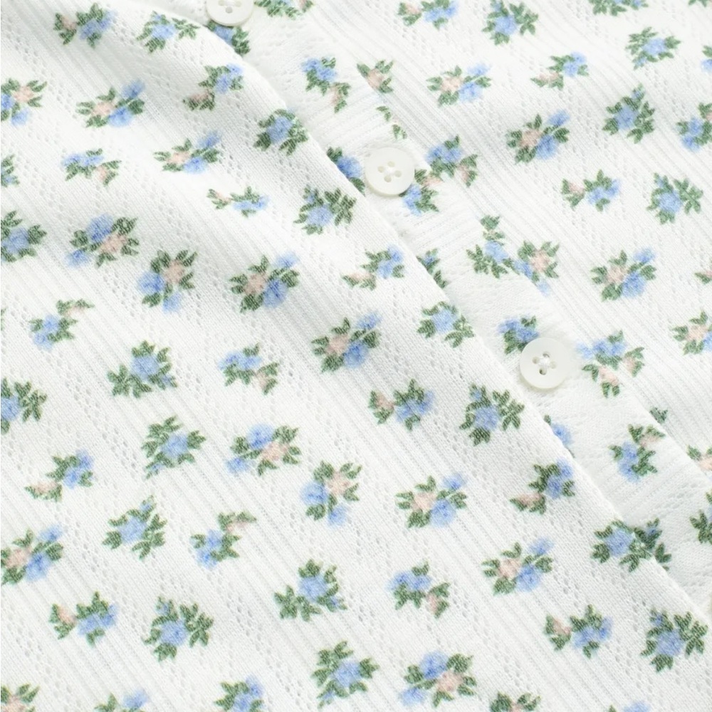 Adorable Cider Floral Pattern Long Sleeve Crop, Small - Picture 8 of 9